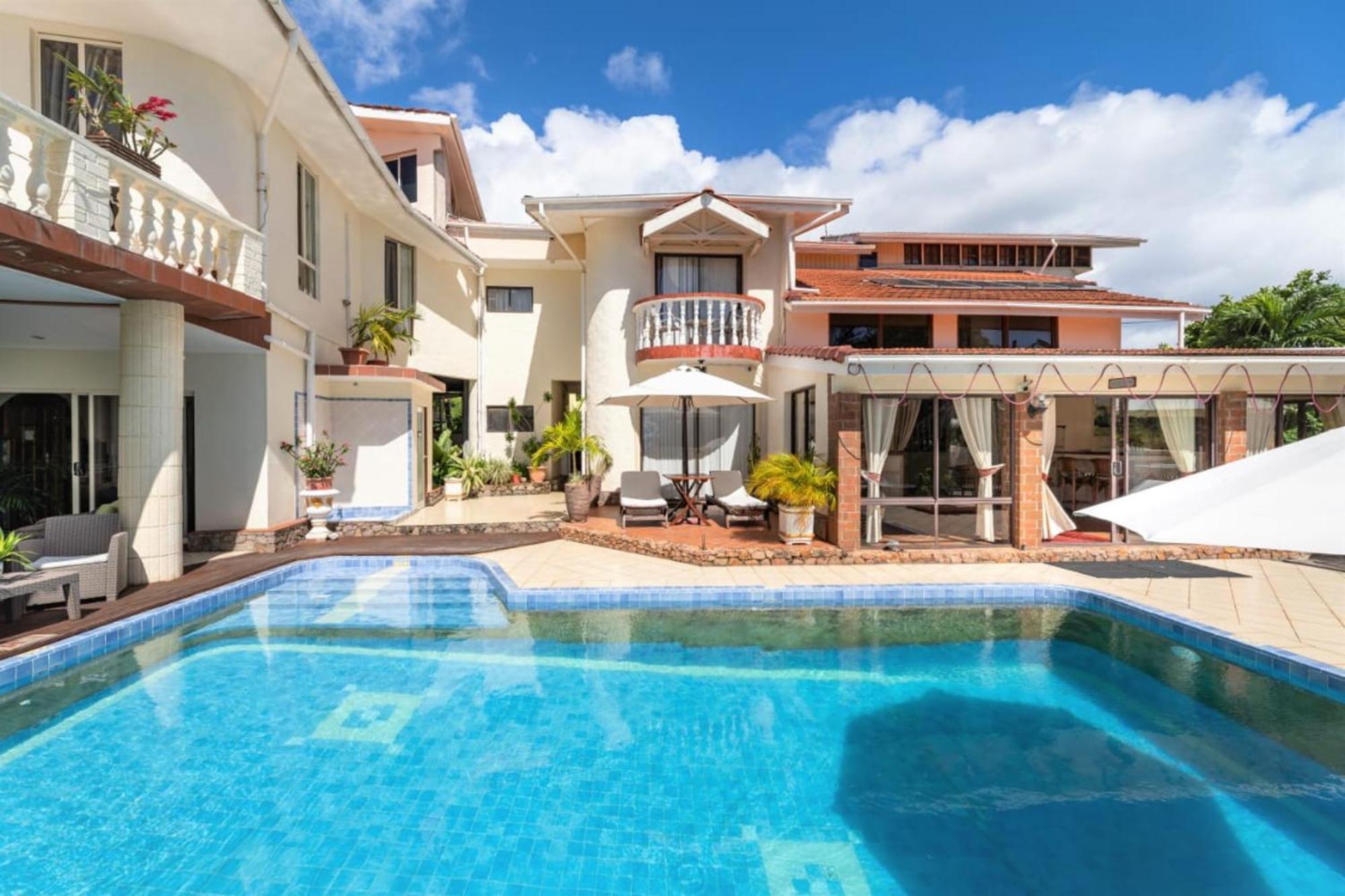 Вилла Spacious House With Shared Pool In Machabee Экстерьер фото